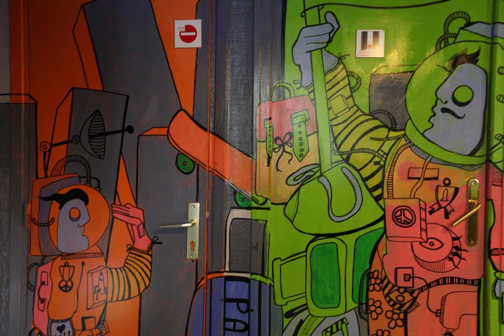 Woodstock Montmartre By Hiphophostels Parijs Buitenkant foto